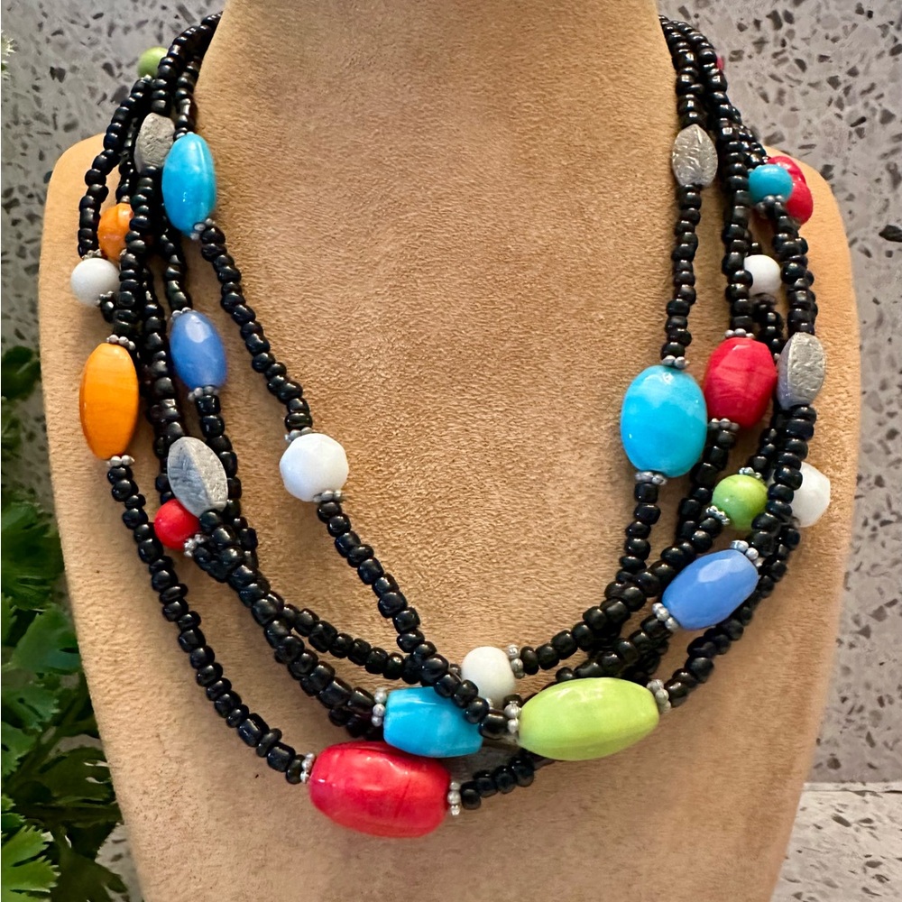 Multi color 5 strand bead necklace - Picture 2 of 6